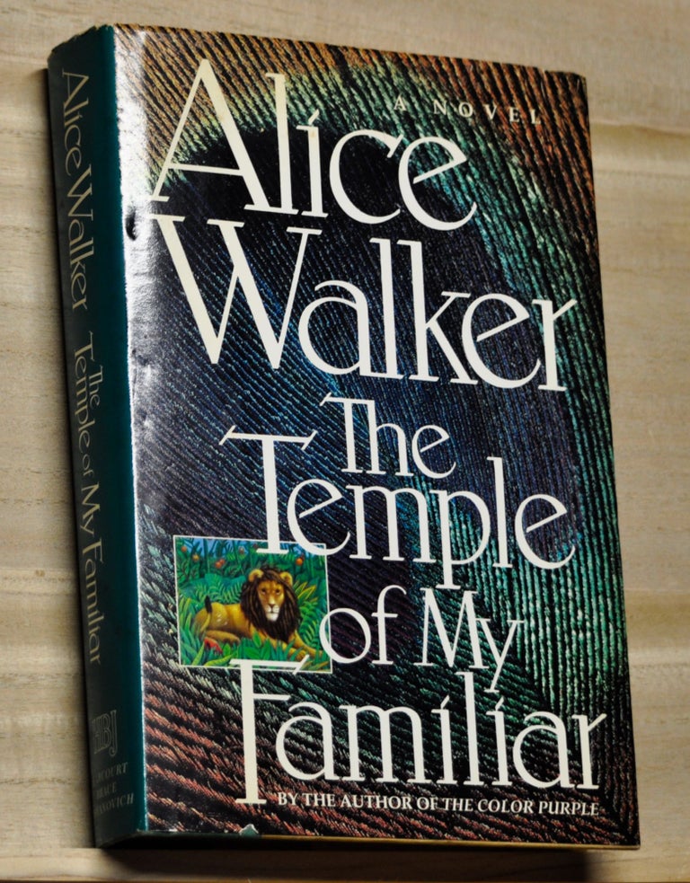 Item #4600038 The Temple of My Familiar. Alice Walker.